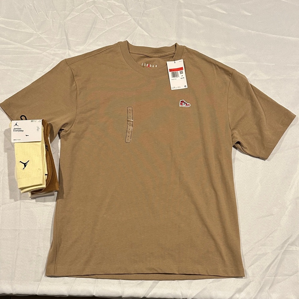 NWT Air Jordan sneaker shirt and 3 pack of socks size L